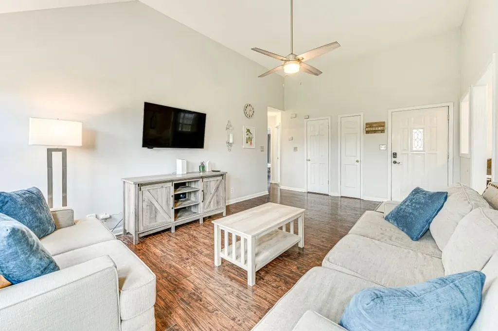 413 Caney Lane Clarksville TN 37040
