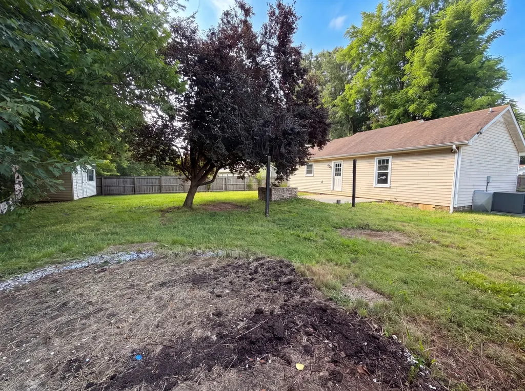 225 Tobacco Road Clarksville TN 37042