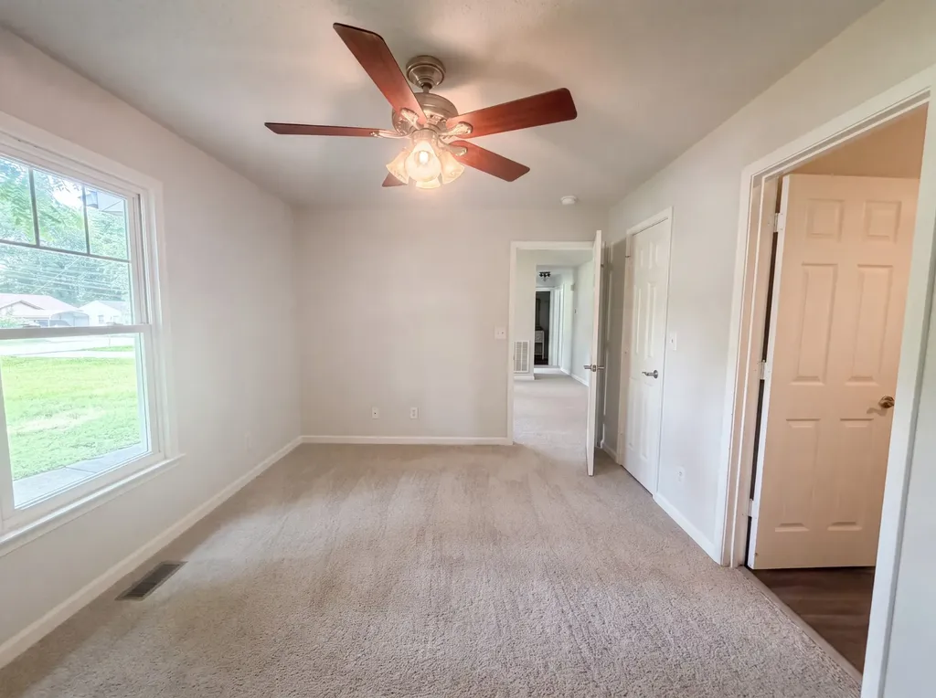 225 Tobacco Road Clarksville TN 37042