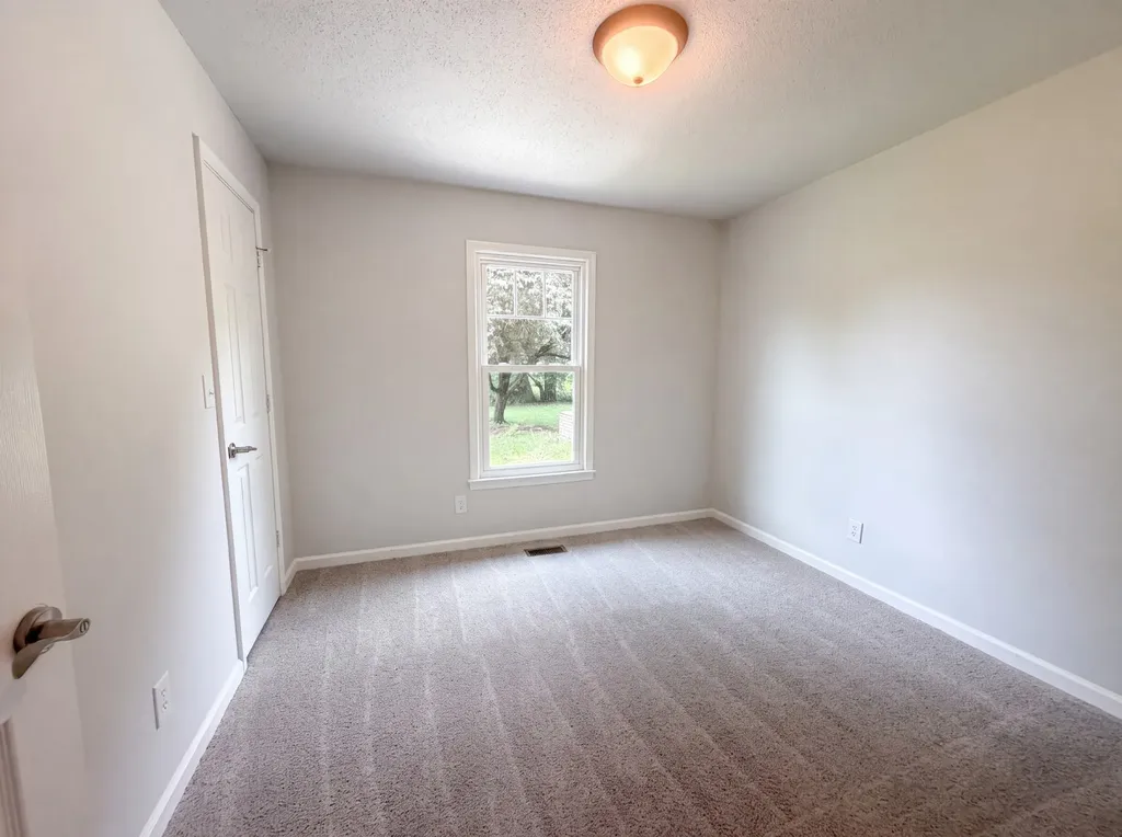 225 Tobacco Road Clarksville TN 37042