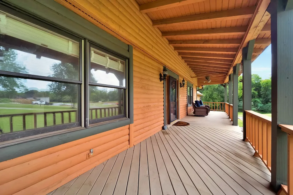 1201 Dickerson Bay Drive Gallatin TN 37066