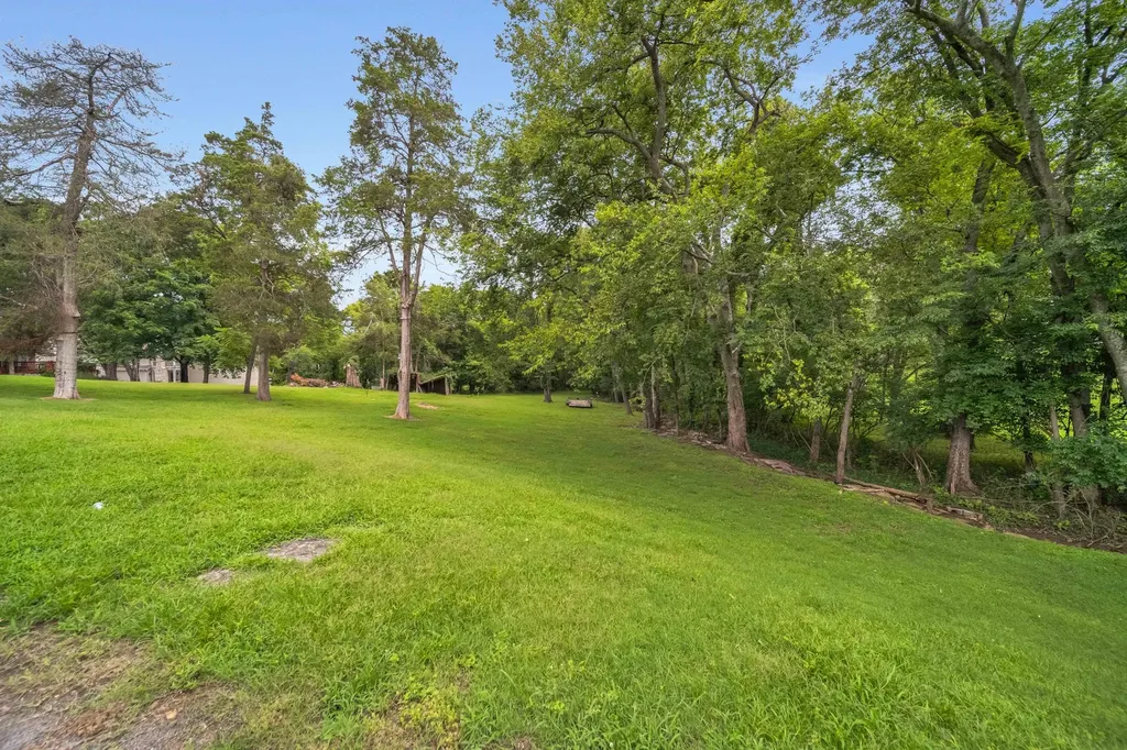 1201 Dickerson Bay Drive Gallatin TN 37066