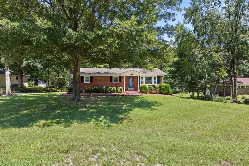 353 Powers Boulevard Waverly TN 37185