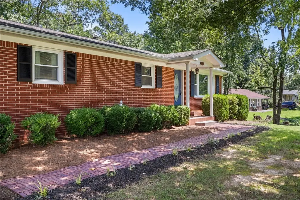 353 Powers Boulevard Waverly TN 37185