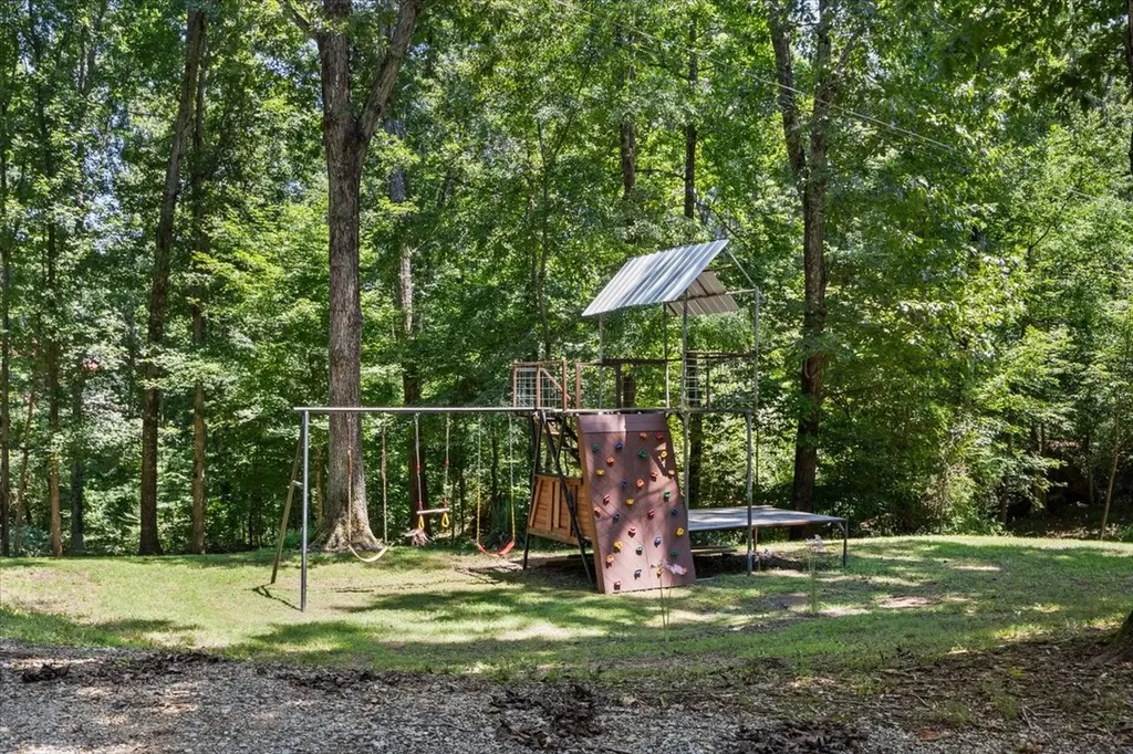 353 Powers Boulevard Waverly TN 37185