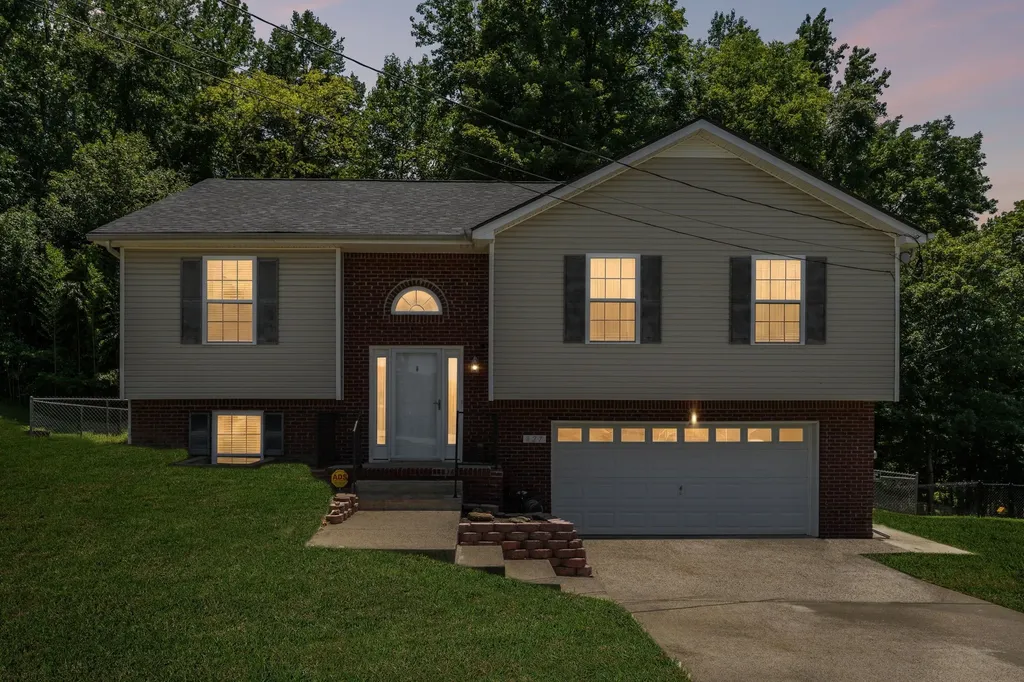 827 Sugarcane Way Clarksville TN 37040
