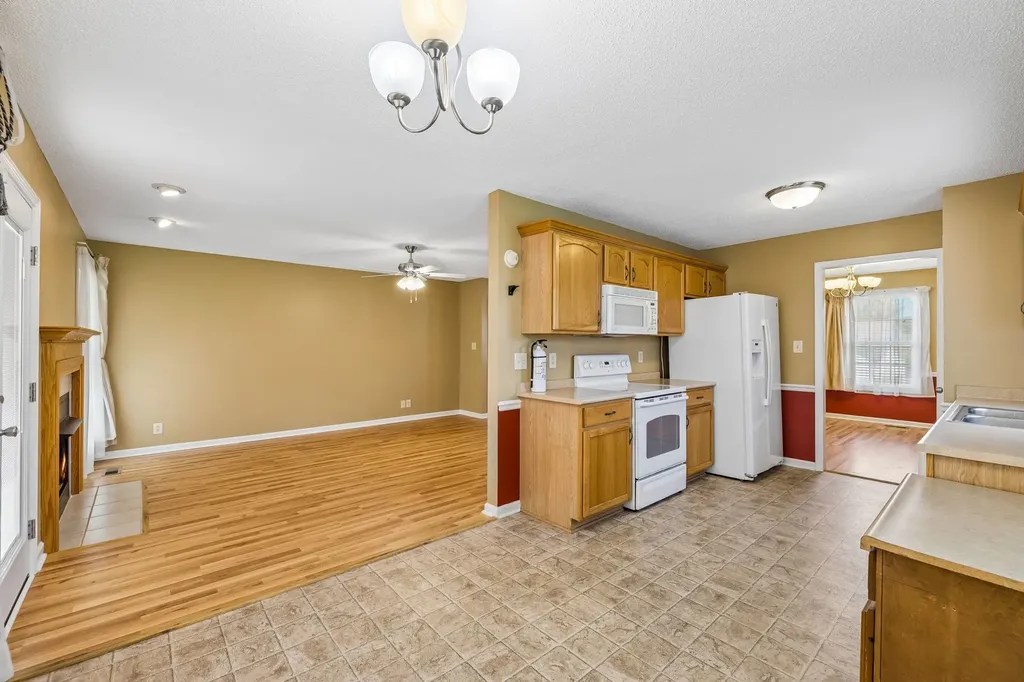 827 Sugarcane Way Clarksville TN 37040