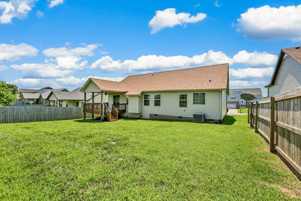 1037 Charles Thomas Drive Clarksville TN 37042