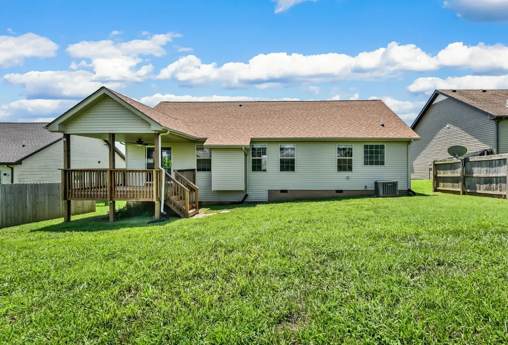 1037 Charles Thomas Drive Clarksville TN 37042