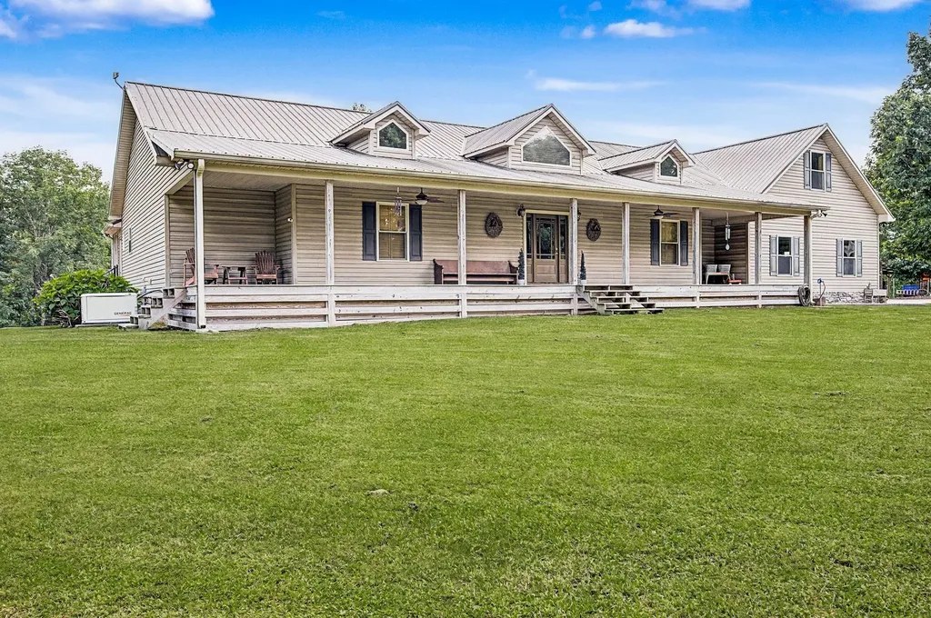 1615 Highway 230 Waverly TN 37185