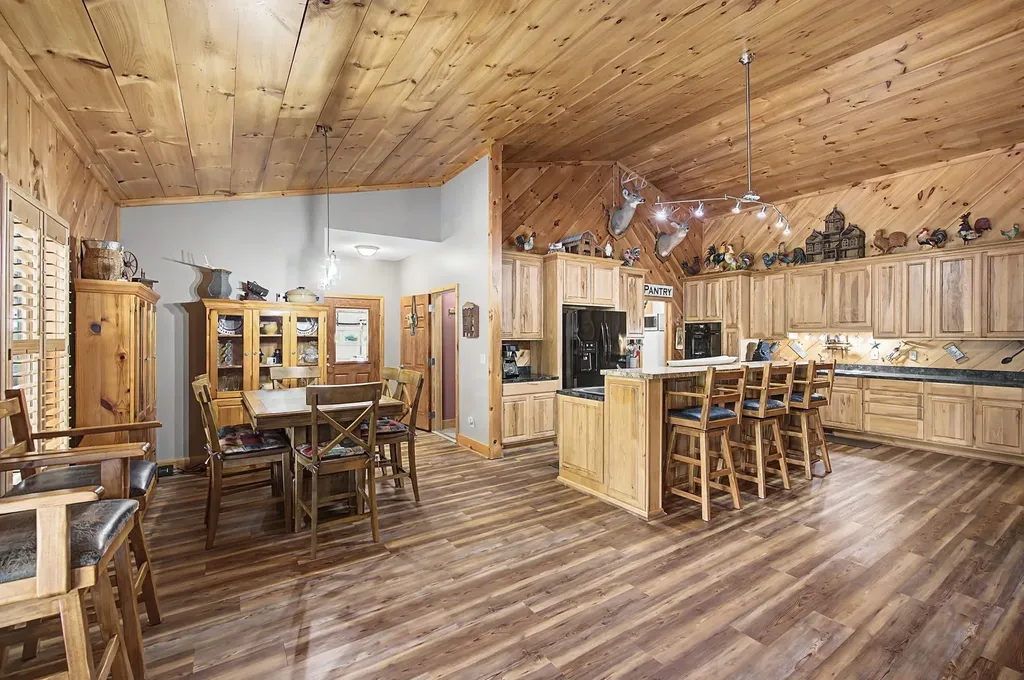 1615 Highway 230 Waverly TN 37185