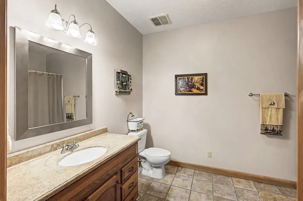 1615 Highway 230 Waverly TN 37185