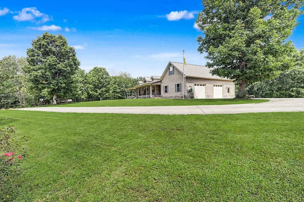 1615 Highway 230 Waverly TN 37185