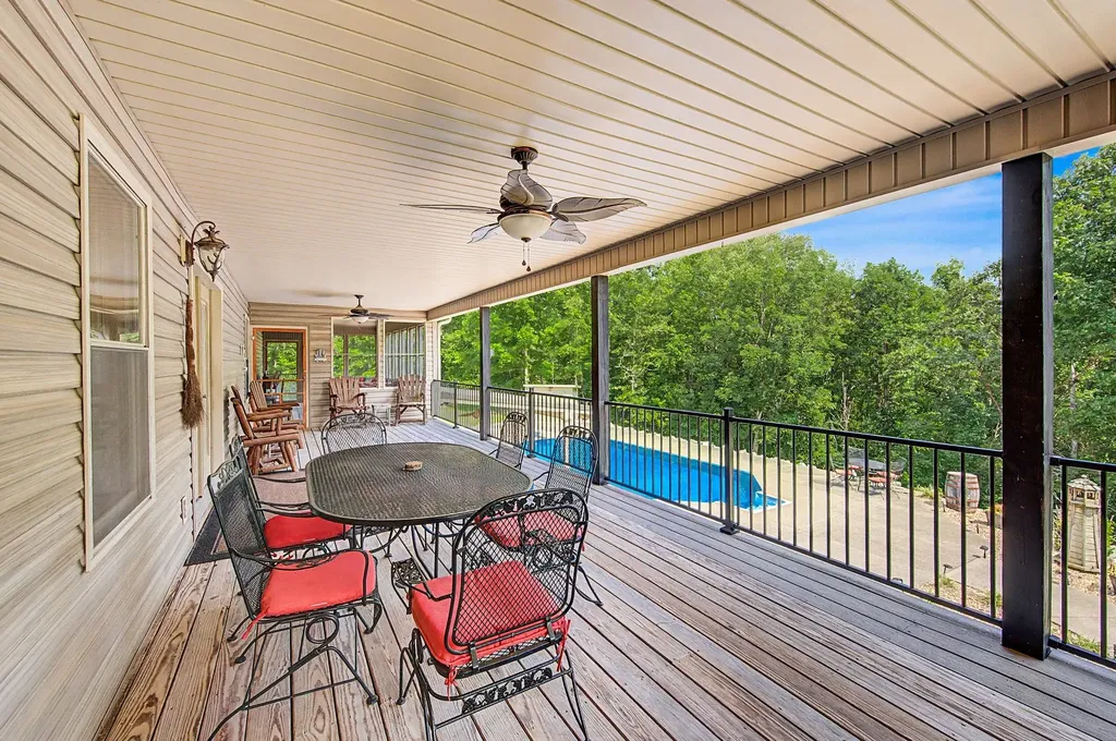 1615 Highway 230 Waverly TN 37185