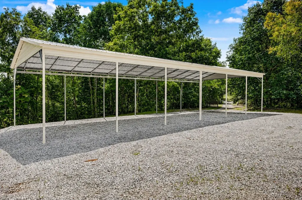 1615 Highway 230 Waverly TN 37185