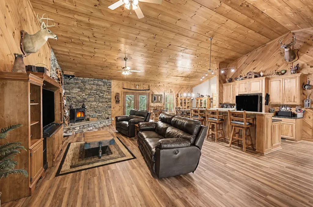 1615 Highway 230 Waverly TN 37185
