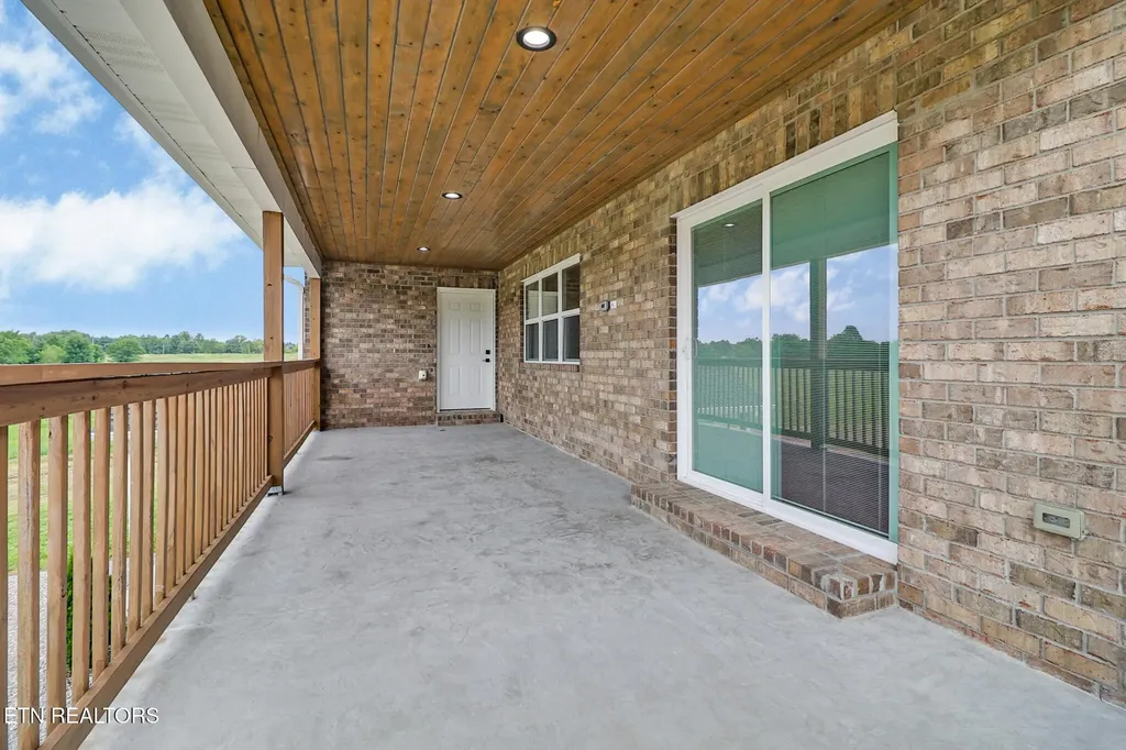 322 Randolph Road Crossville TN 38571