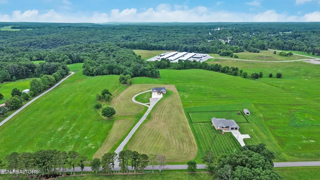 322 Randolph Road Crossville TN 38571