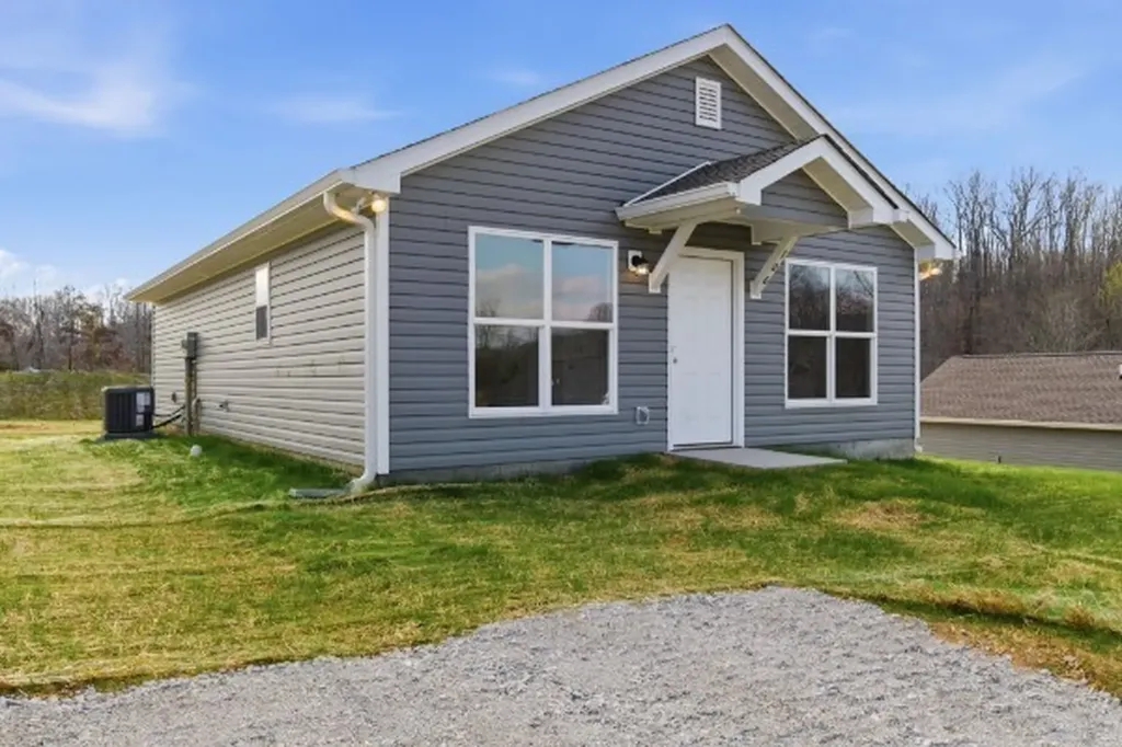 120 Hill Place Court Dickson TN 37055