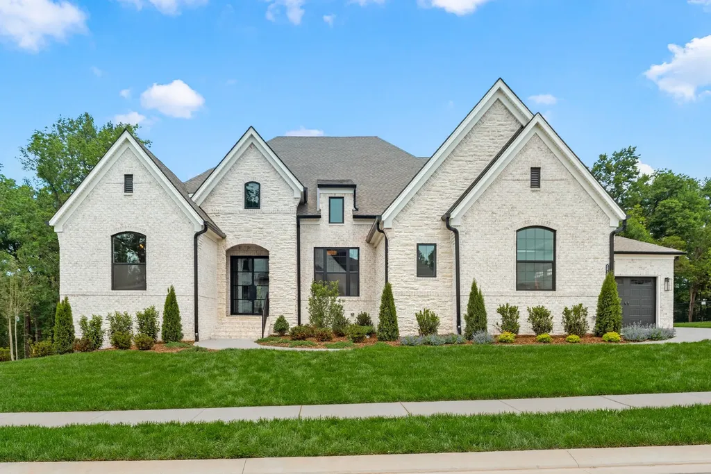 532 Devine Court Arrington TN 37014
