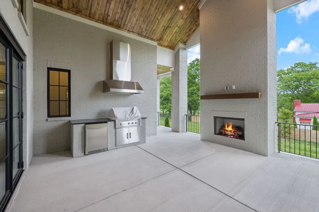 532 Devine Court Arrington TN 37014