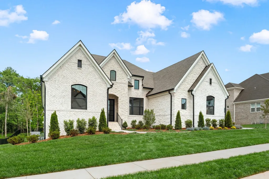 532 Devine Court Arrington TN 37014
