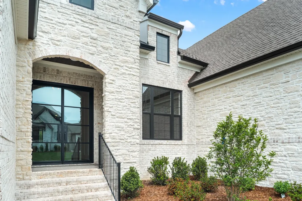 532 Devine Court Arrington TN 37014