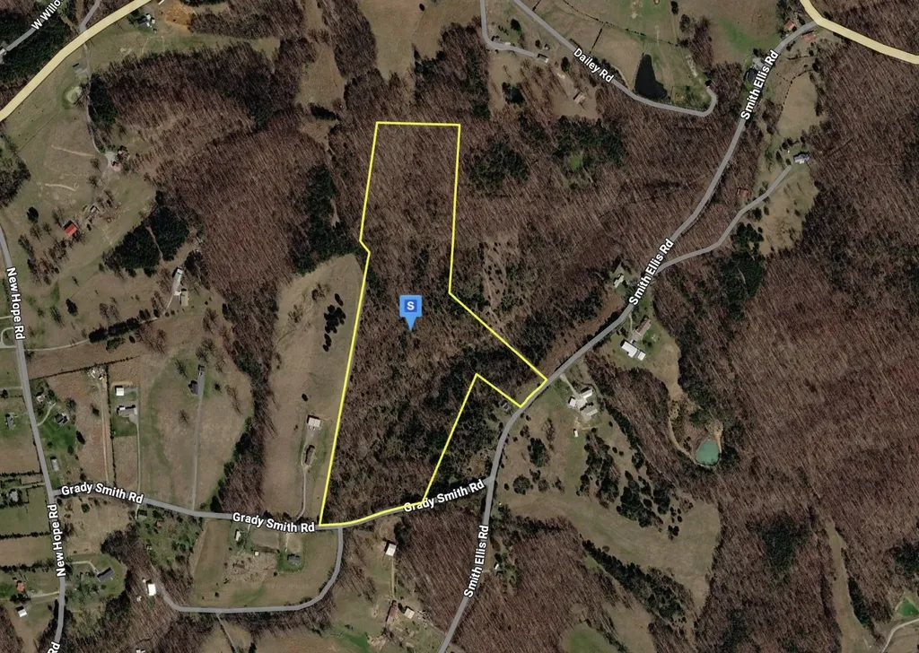 215 Grady Smith Road Hilham TN 38568
