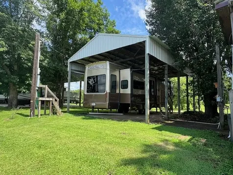 198 Beechview Drive Clifton TN 38425