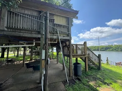198 Beechview Drive Clifton TN 38425