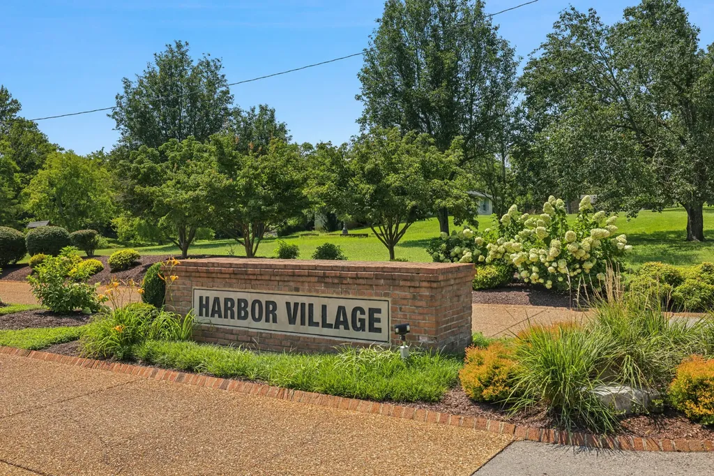 131 Harbor Village Drive Madison TN 37115