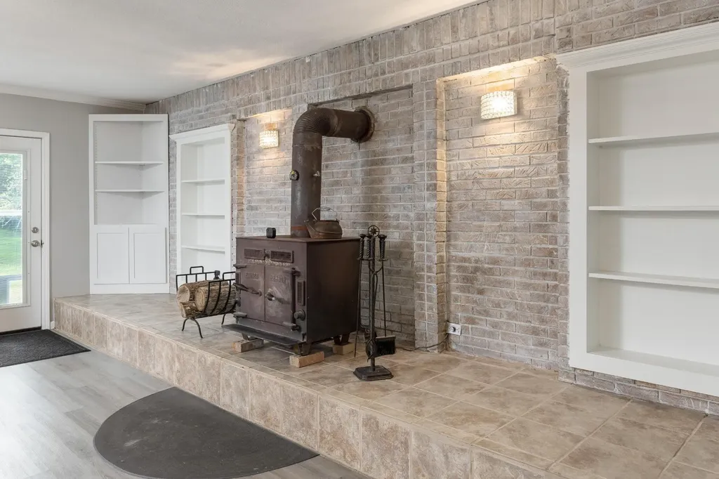 363 County Road 51 Riceville TN 37370