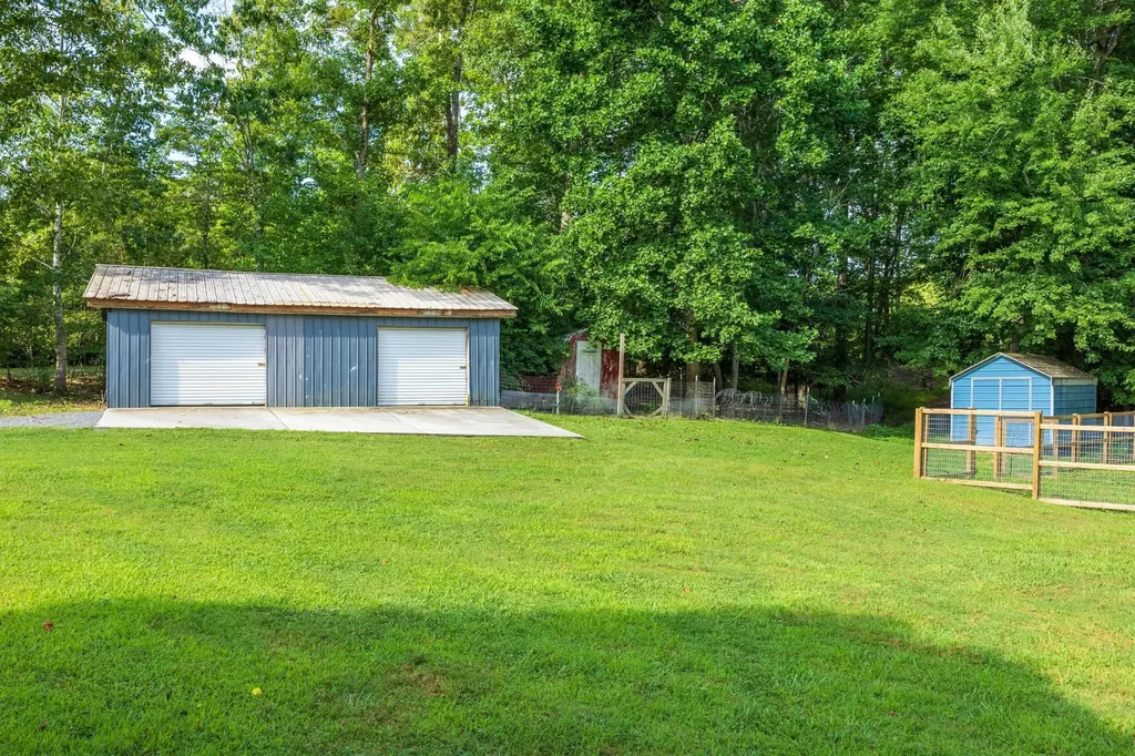 363 County Road 51 Riceville TN 37370