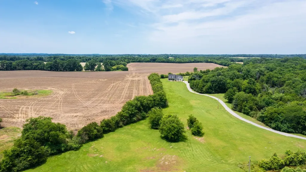332 Coble Road Shelbyville TN 37160