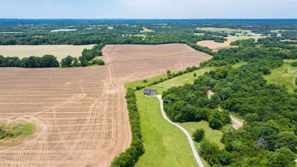 332 Coble Road Shelbyville TN 37160