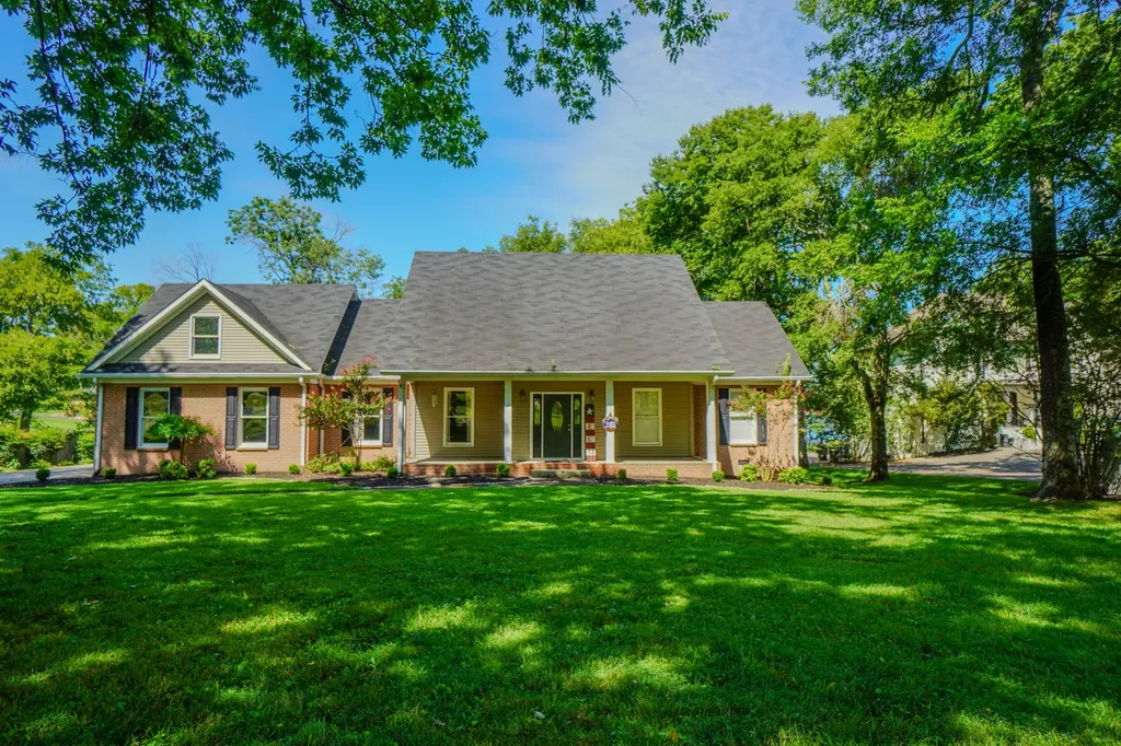242 Lake Terrace Drive Hendersonville TN 37075
