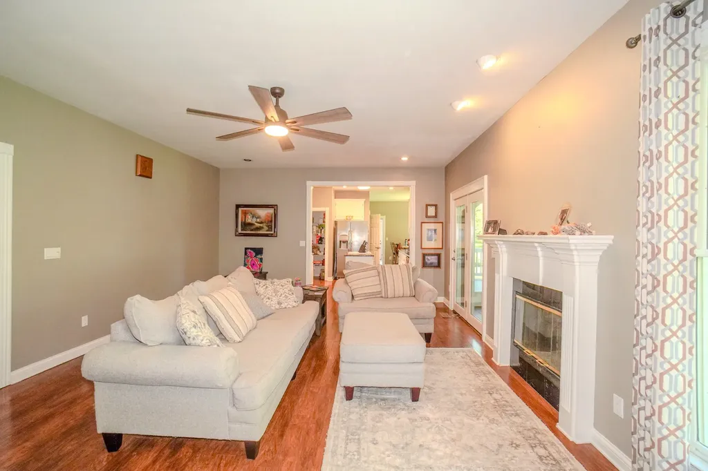 242 Lake Terrace Drive Hendersonville TN 37075