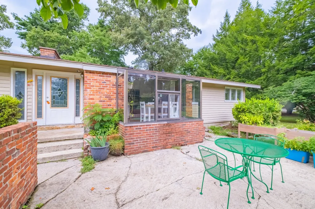 1915 Country Club Drive Tullahoma TN 37388