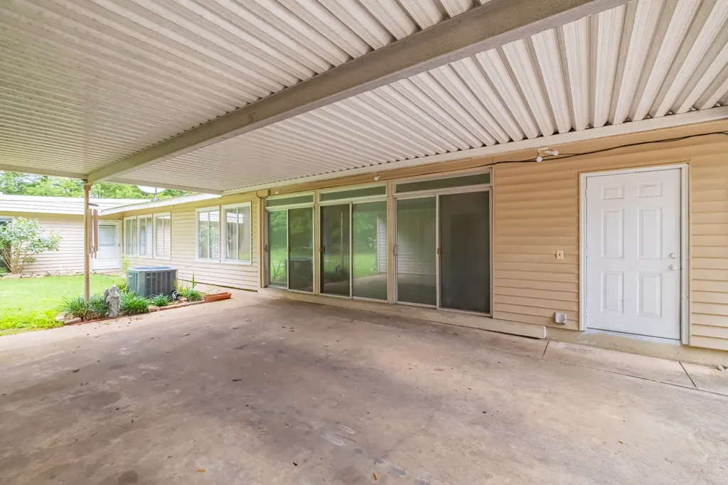 1915 Country Club Drive Tullahoma TN 37388