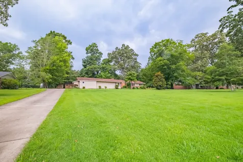 1915 Country Club Drive Tullahoma TN 37388