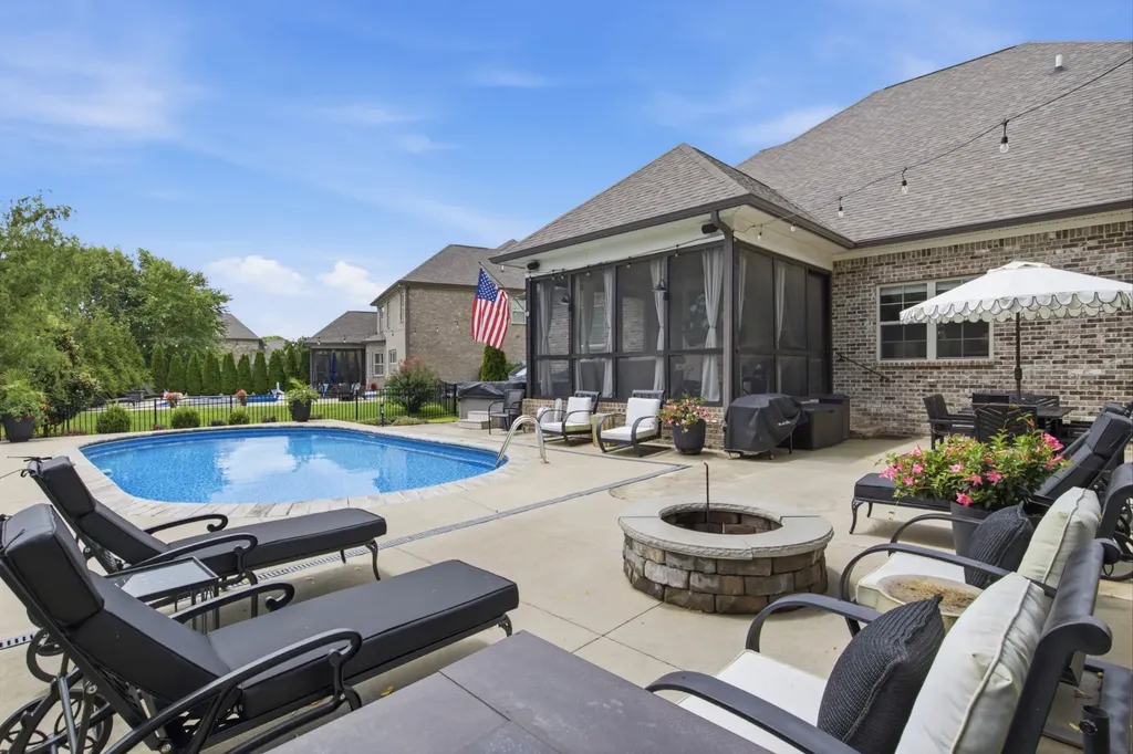 1919 Kittemer Lane Spring Hill TN 37174