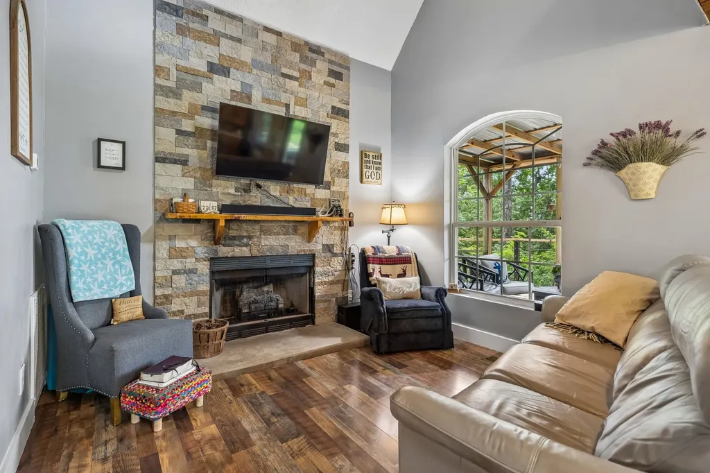 225 Grishom Lane Granville TN 38564