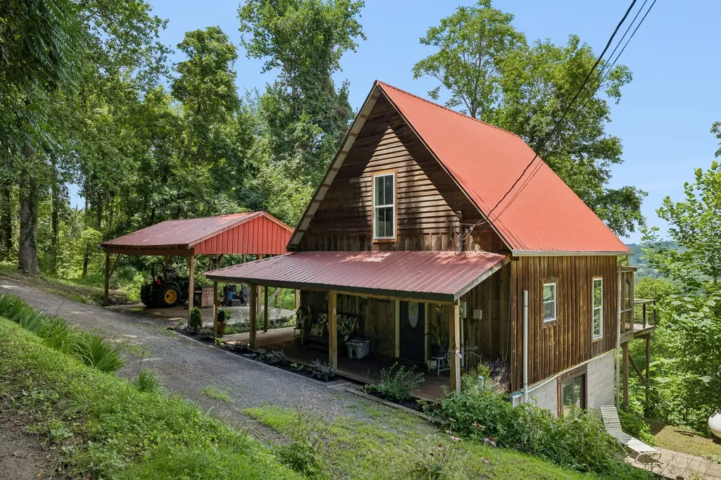 225 Grishom Lane Granville TN 38564