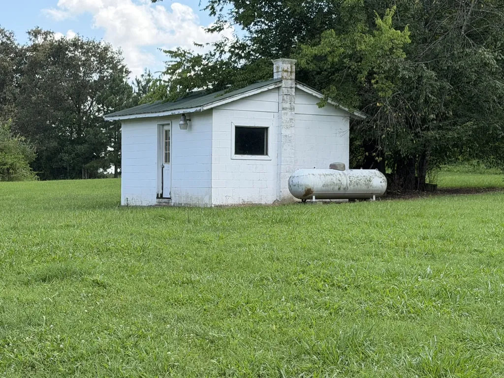 216 Jones Lane Mcminnville TN 37110