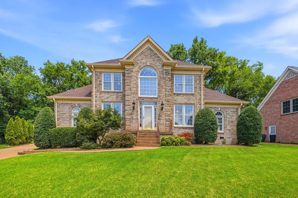 108 Inverness Court Hendersonville TN 37075