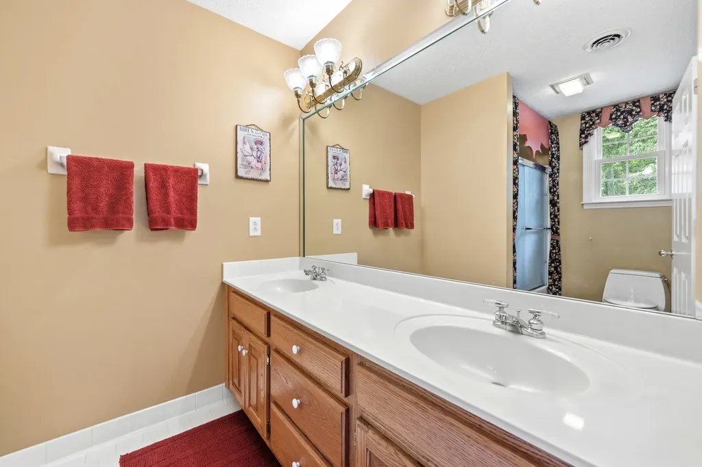108 Inverness Court Hendersonville TN 37075