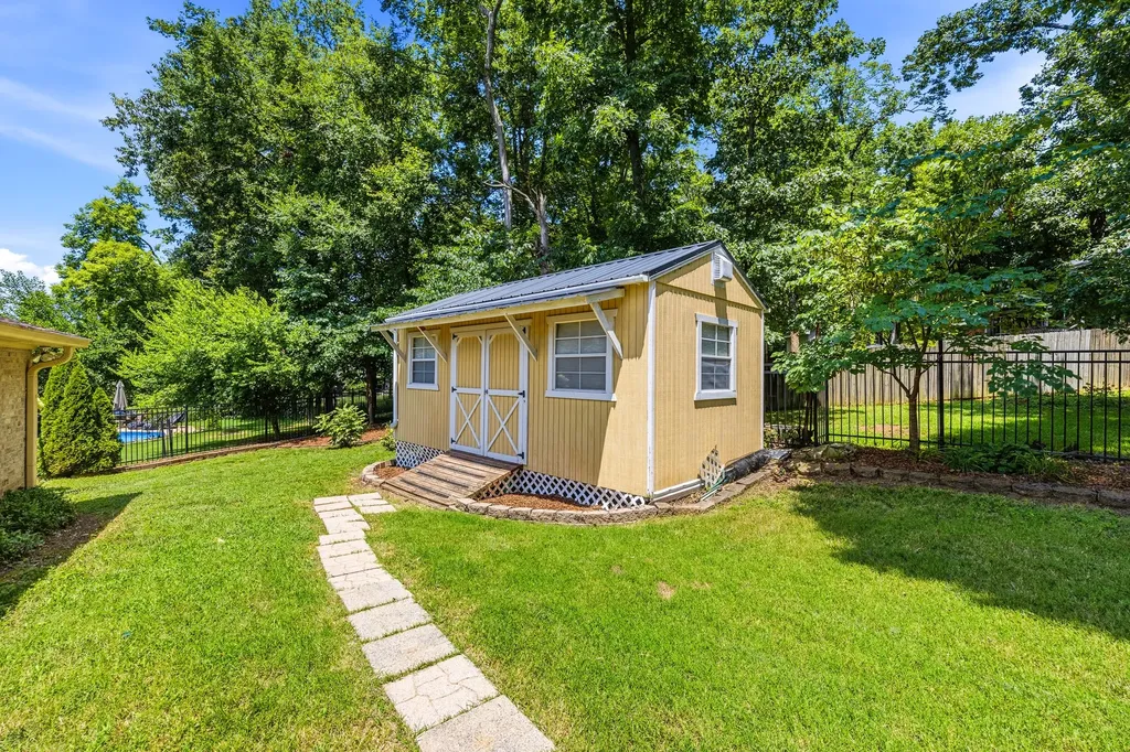 108 Inverness Court Hendersonville TN 37075