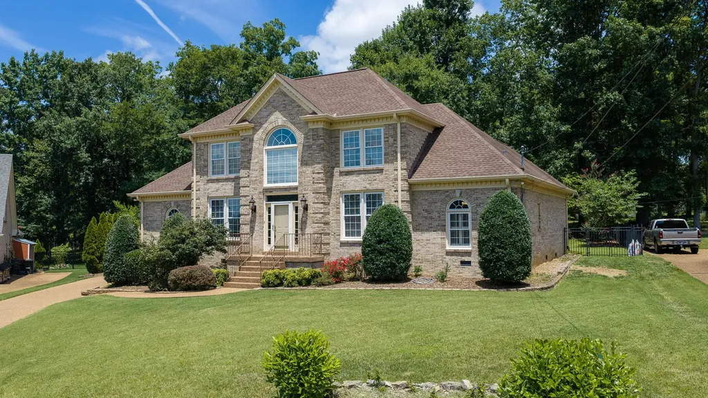 108 Inverness Court Hendersonville TN 37075