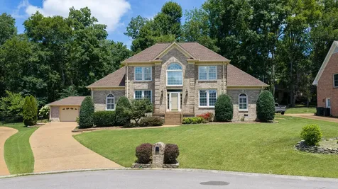 108 Inverness Court Hendersonville TN 37075