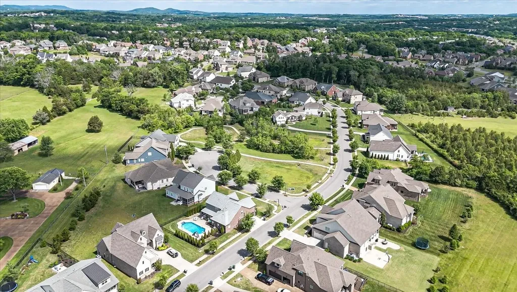 5109 Falling Water Road Nolensville TN 37135